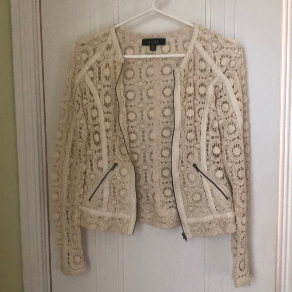 Lace Embroidered Blazer with zipper detail